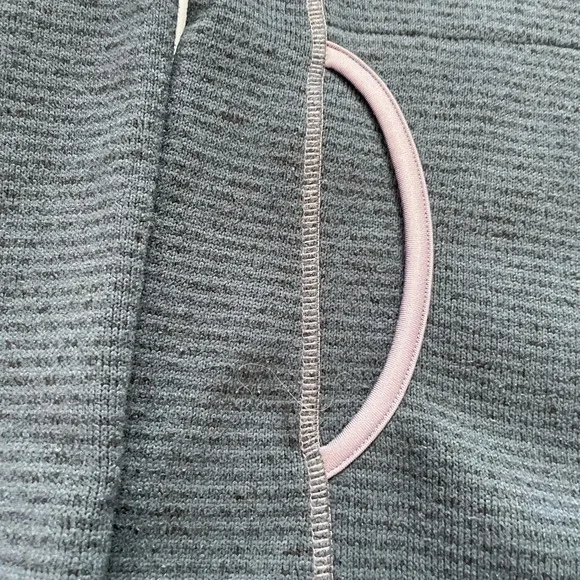 WeirdFish Blue Purple Pullover Quarter 1/4 Zip Sweater Performance Fleece S/M - Picture 8 of 12